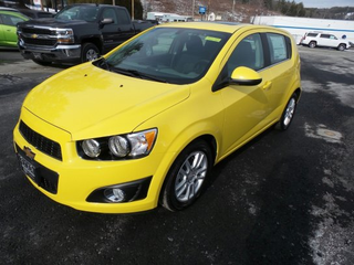 Illustration for article titled Every Yellow Car For Sale In the US Today